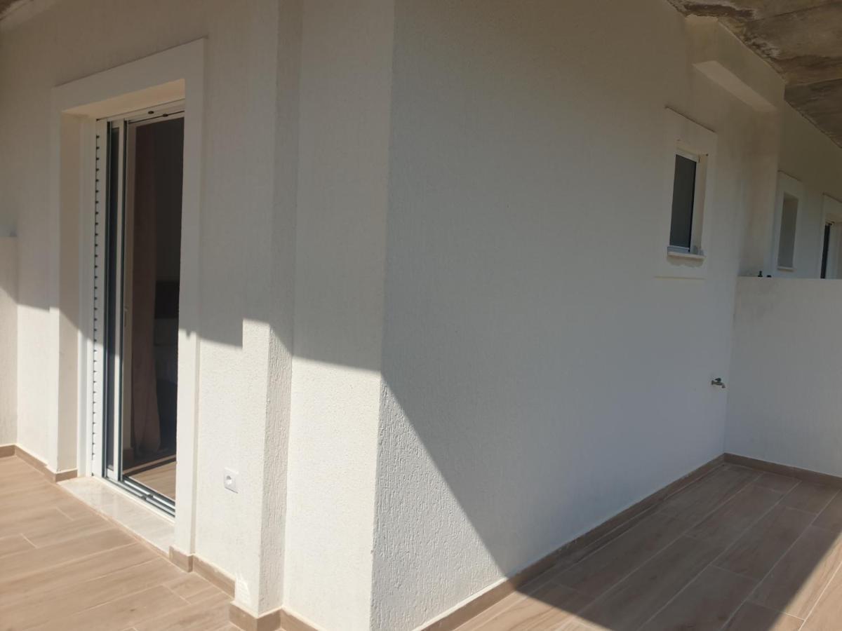 Rooms By George Dhërmi Exterior foto