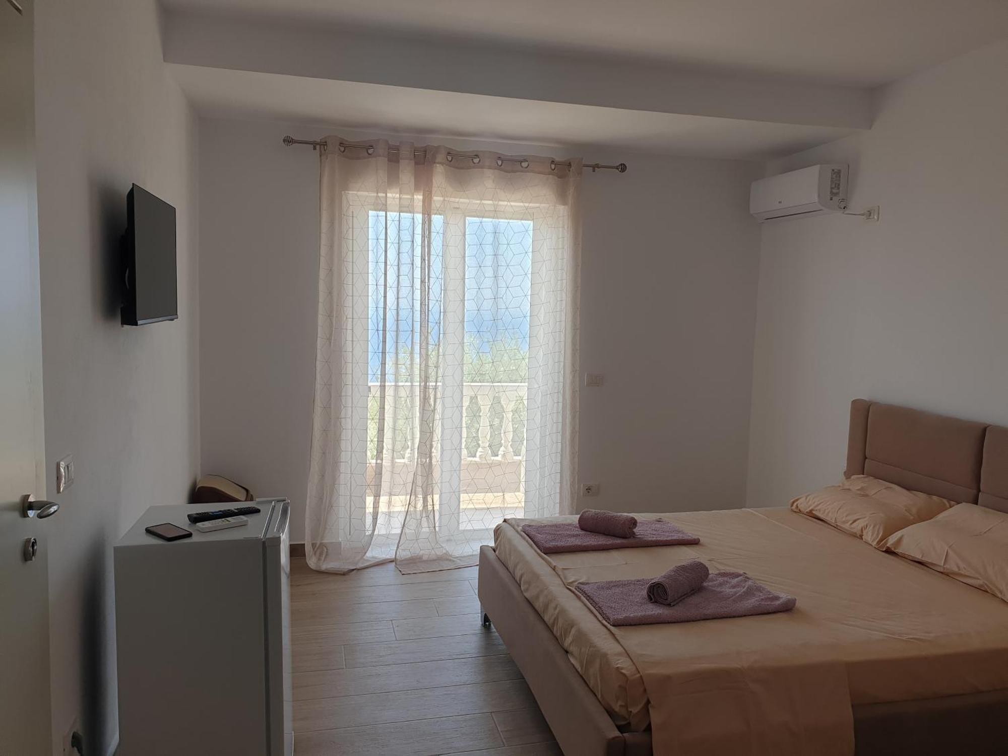 Rooms By George Dhërmi Exterior foto